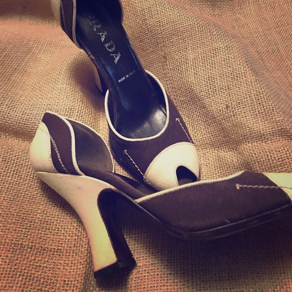 Prada Pumps